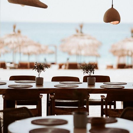 Palladium Beach Hotel- Private Beach Included Dhërmi Dış mekan fotoğraf