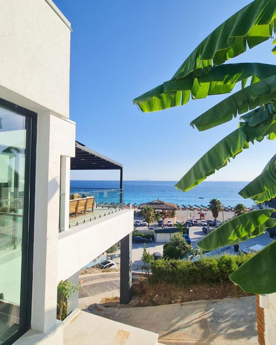 Palladium Beach Hotel- Private Beach Included Dhërmi Dış mekan fotoğraf