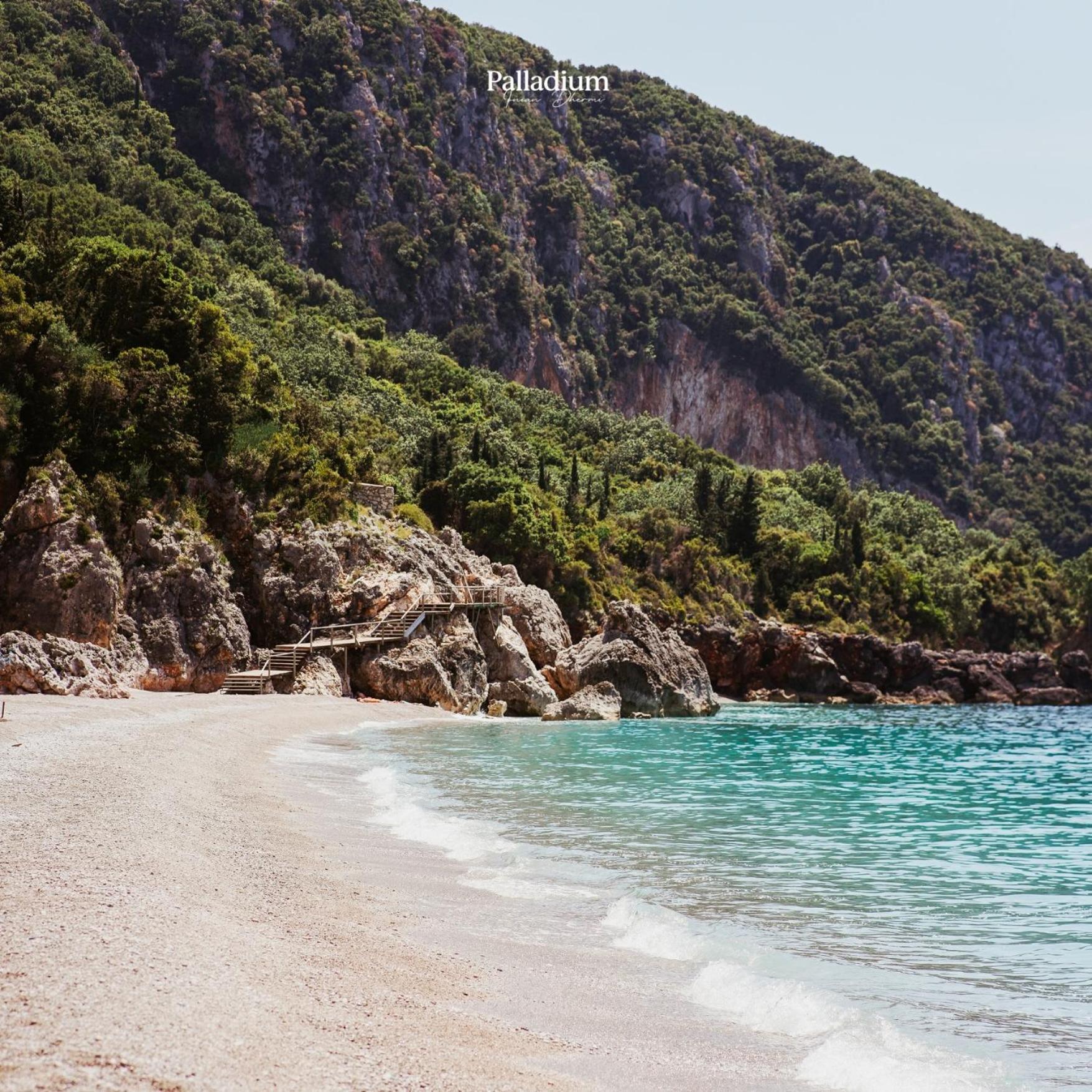 Palladium Beach Hotel- Private Beach Included Dhërmi Dış mekan fotoğraf