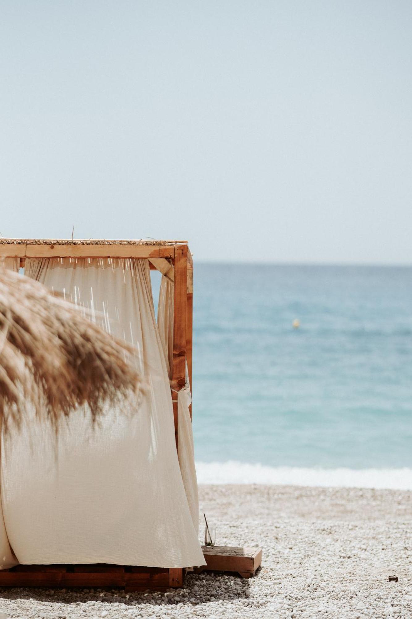 Palladium Beach Hotel- Private Beach Included Dhërmi Dış mekan fotoğraf