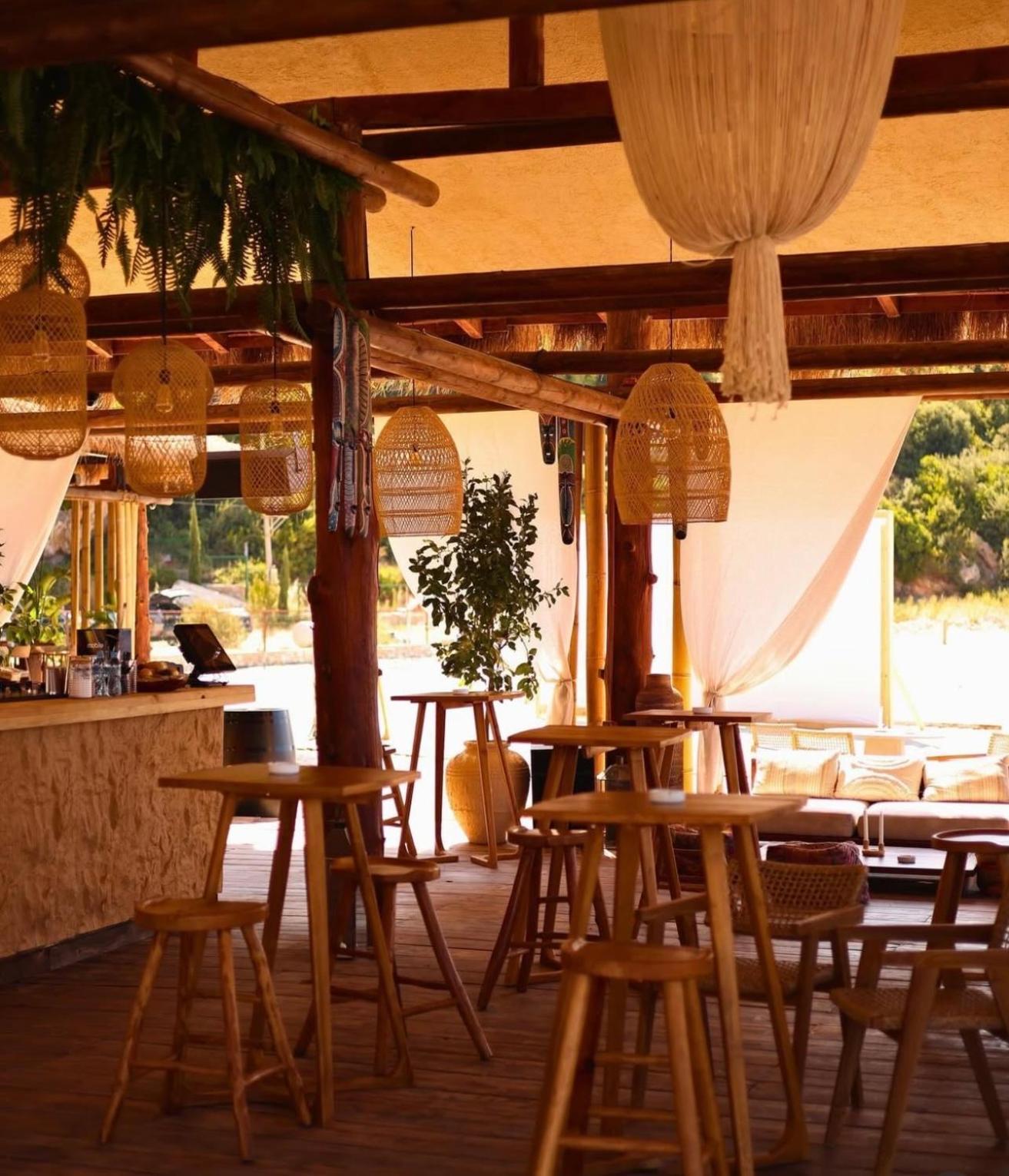 Palladium Beach Hotel- Private Beach Included Dhërmi Dış mekan fotoğraf