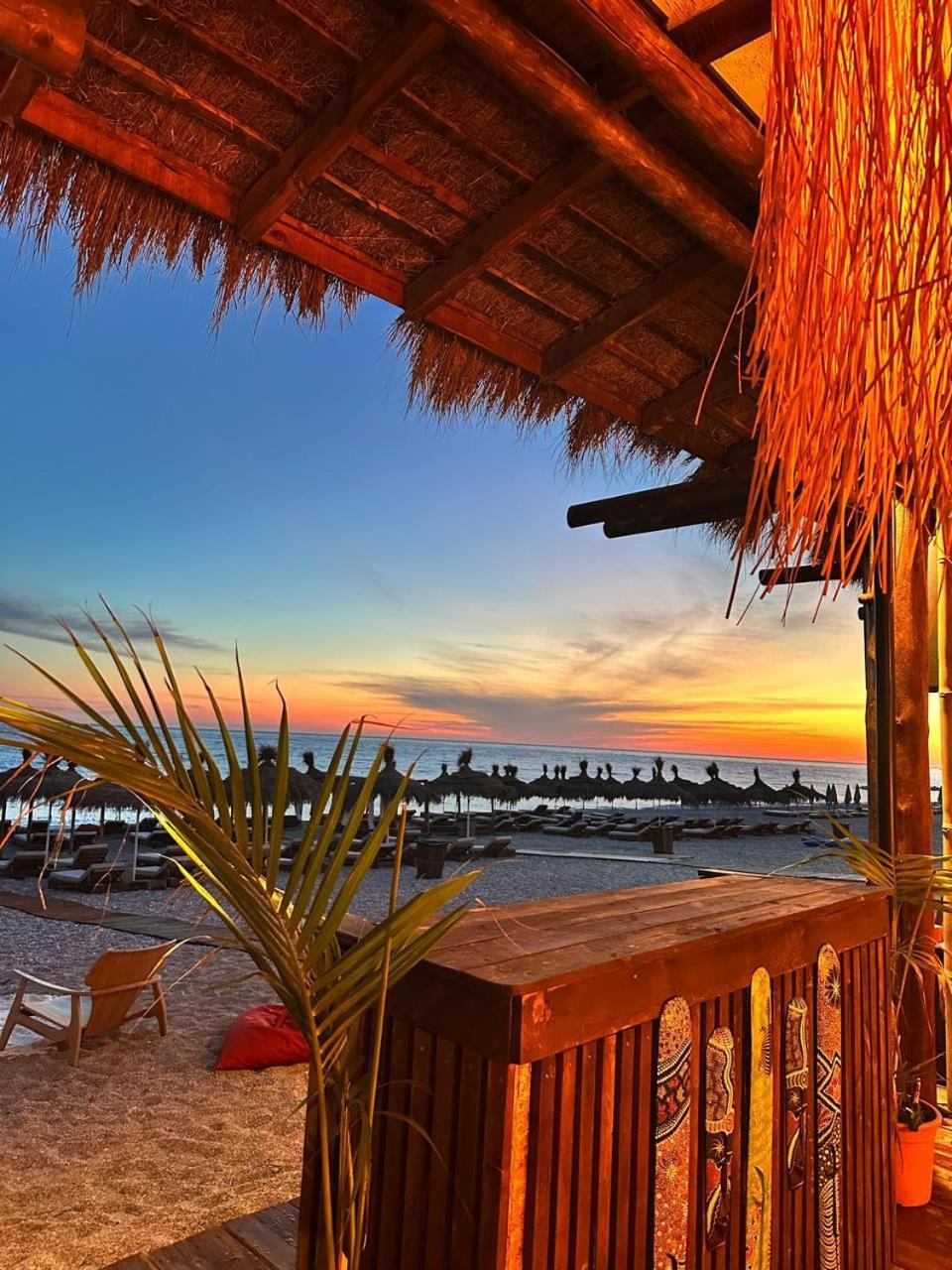 Palladium Beach Hotel- Private Beach Included Dhërmi Dış mekan fotoğraf